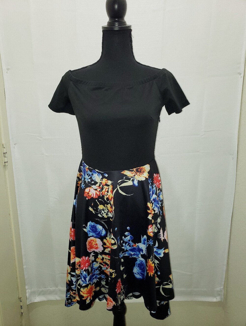 CUQY Floral Midi Dress